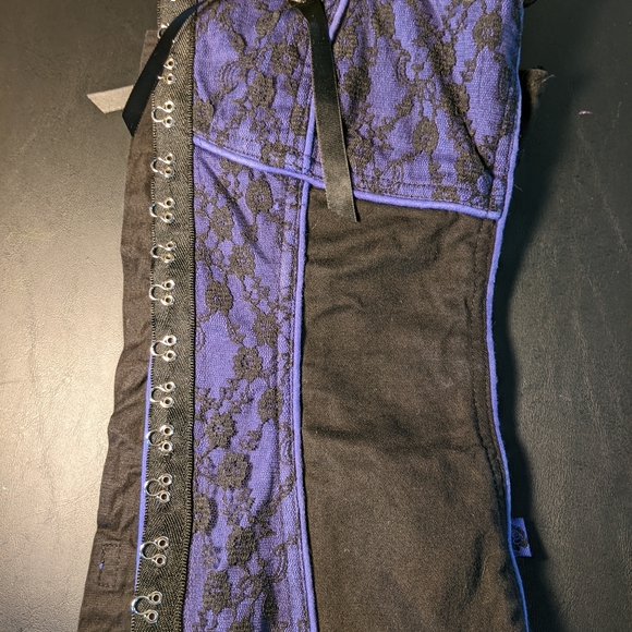 Awesome Tripp NYC Corset - Picture 11 of 14